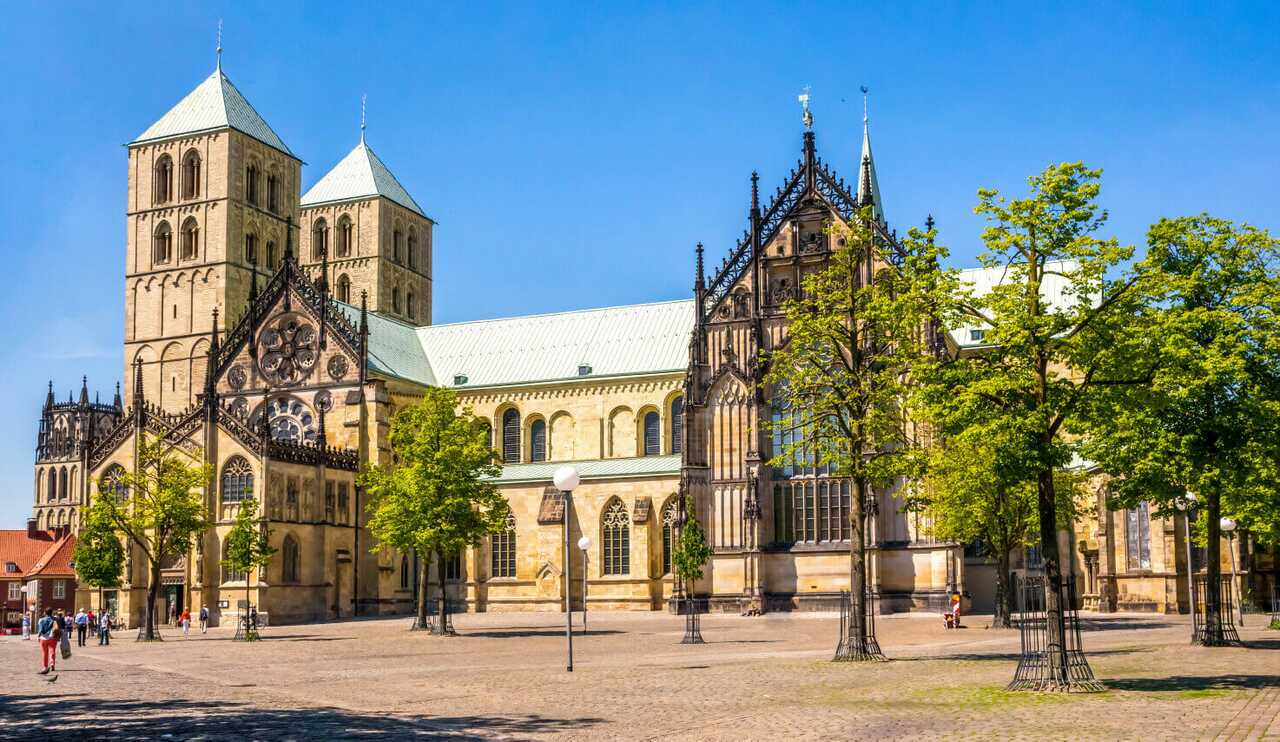 Historischer Holzbau für Fachwerk und Kirchen